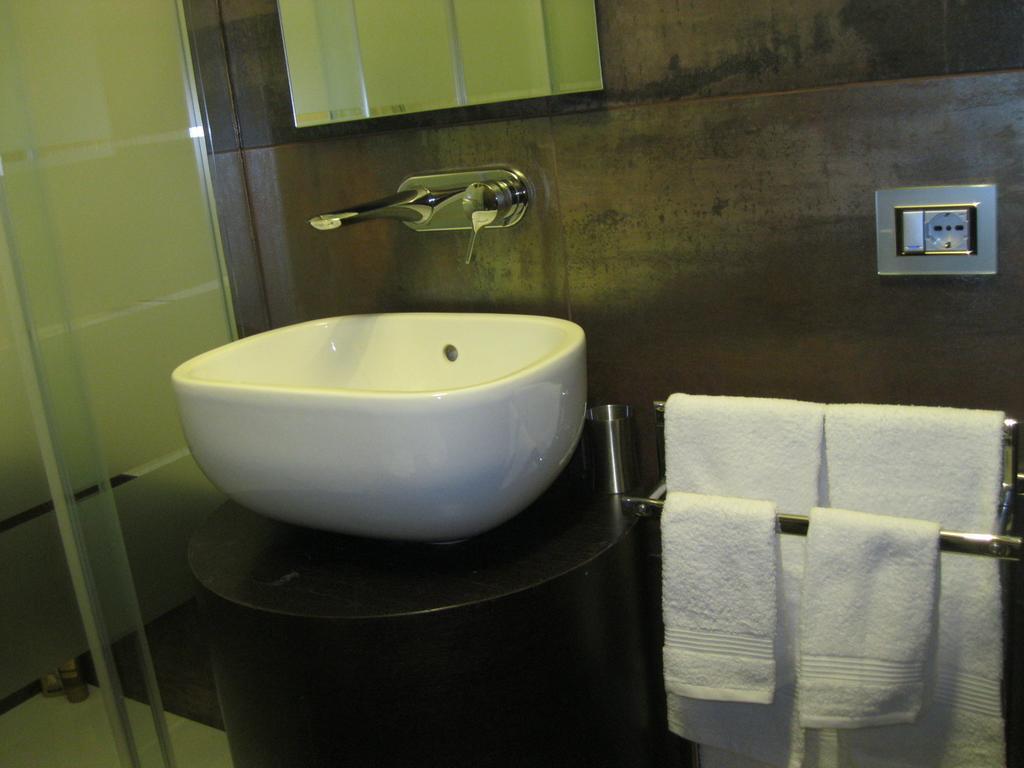 A14 Business Suite Sesto San Giovanni Zimmer foto